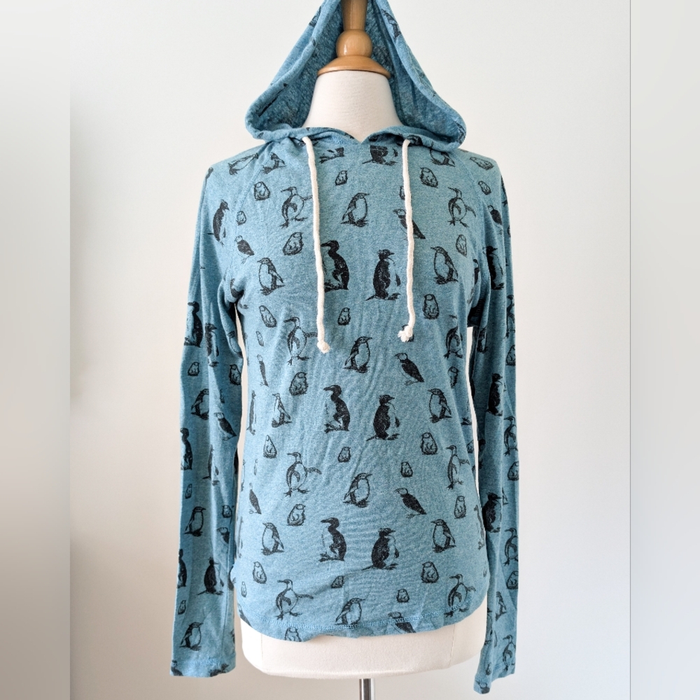 AlphaBeta longsleeve sweatshirt SMALL light blue seabirds print